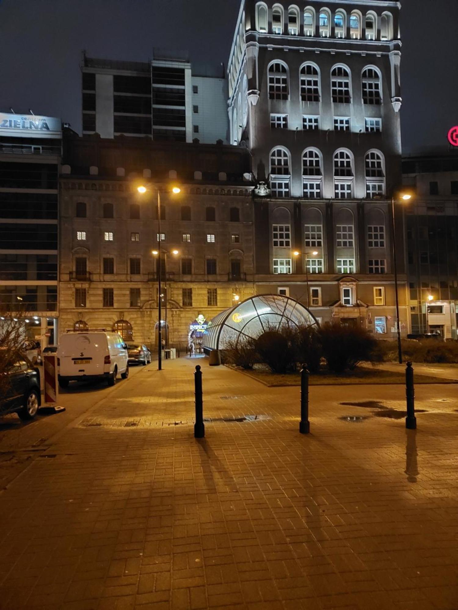 Apartament Roland Warszawa Srodmiescie Zewnętrze zdjęcie